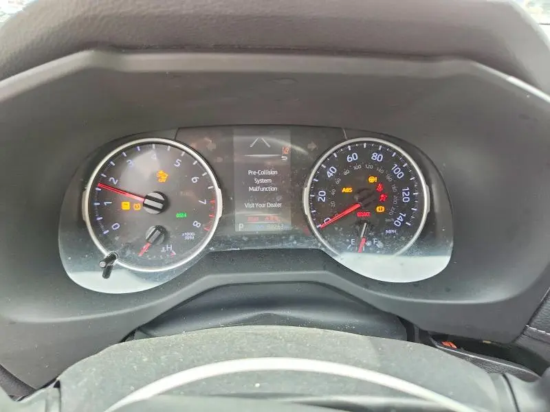 2019 TOYOTA RAV4 XLE  