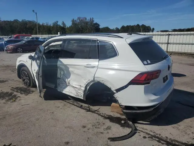 2020 VOLKSWAGEN TIGUAN SE  