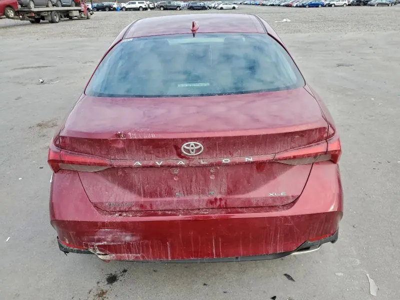 2019 TOYOTA AVALON XLE  