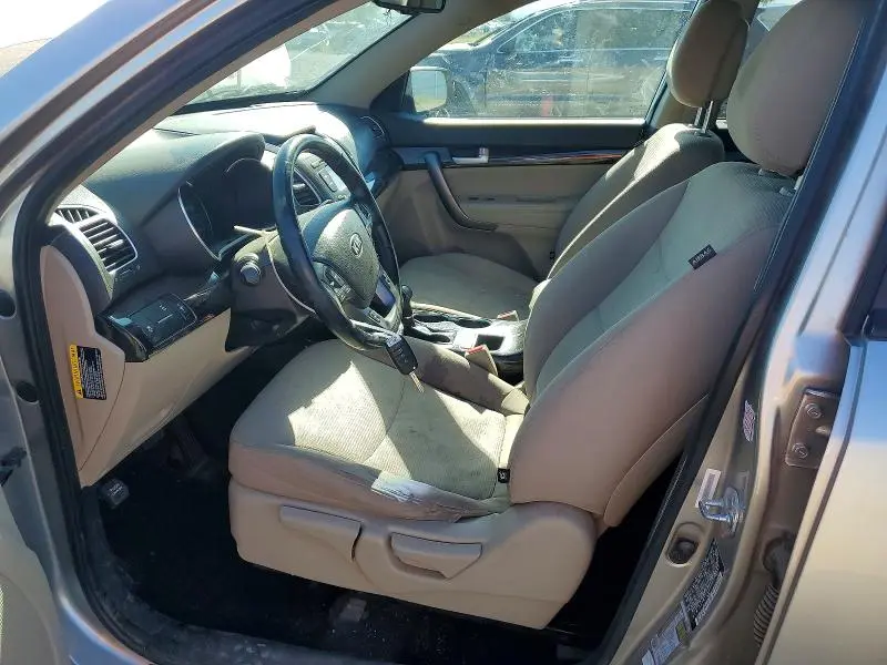2015 KIA SORENTO LX  