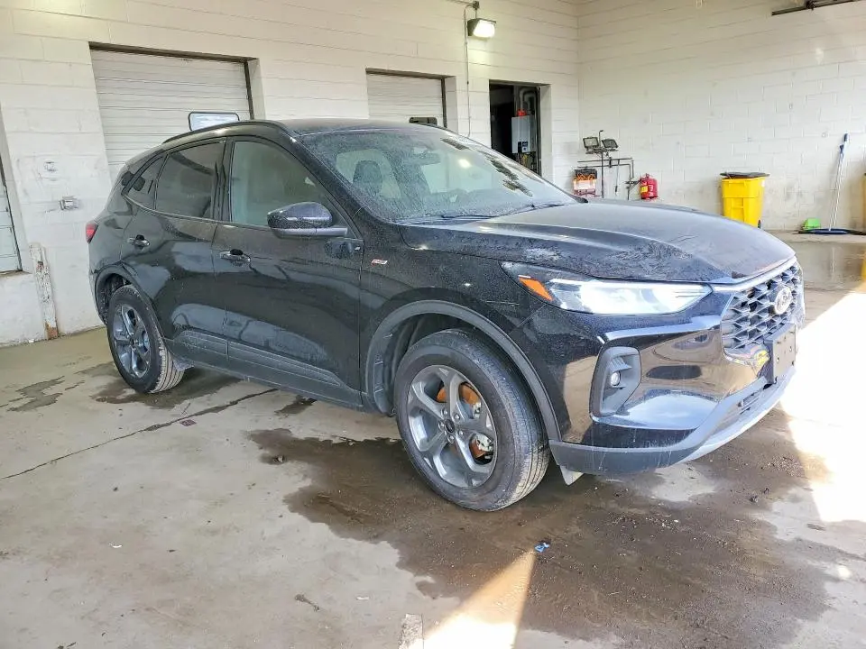 2025 FORD ESCAPE ST LINE SELECT  
