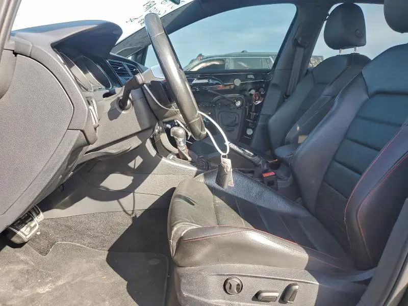 2016 VOLKSWAGEN GTI S/SE  