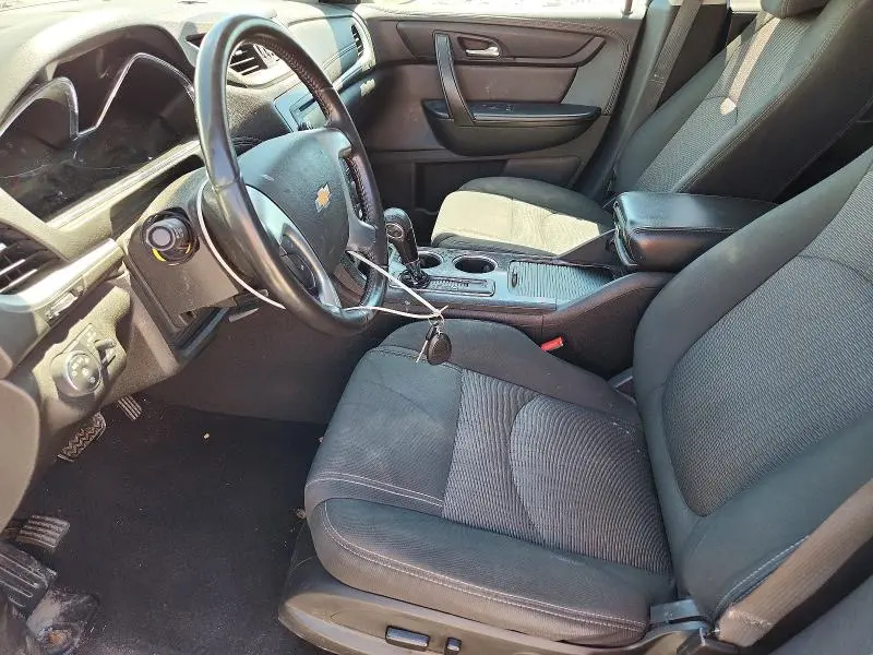 2017 CHEVROLET TRAVERSE LT  