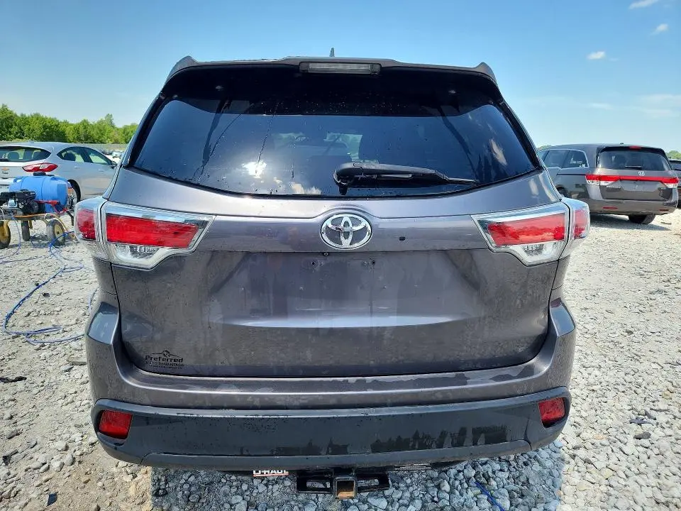 2015 TOYOTA HIGHLANDER XLE  
