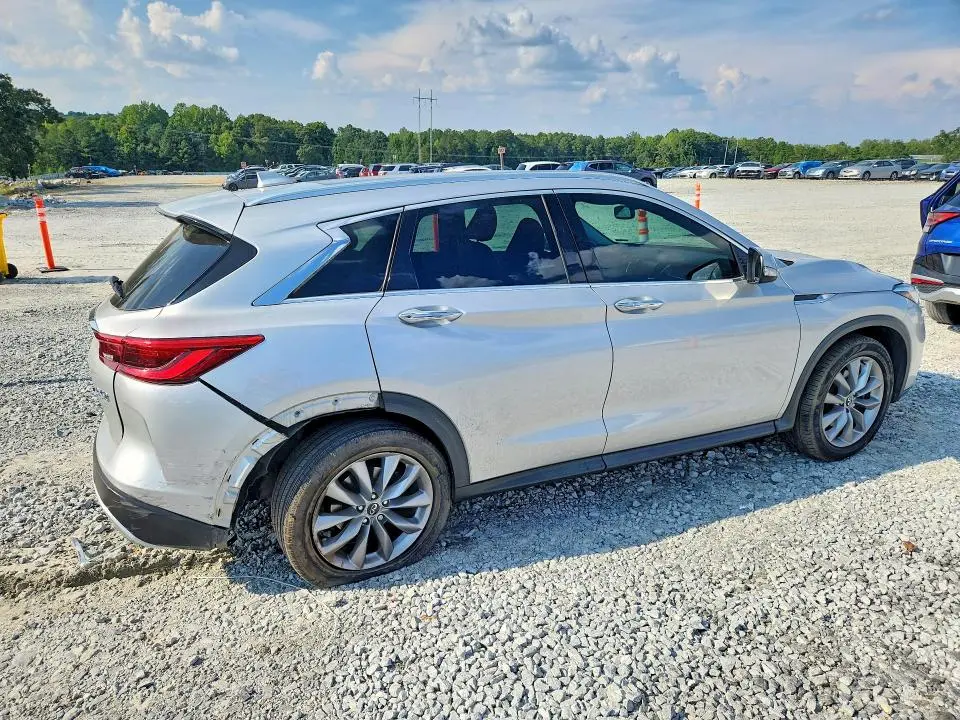 2019 INFINITI QX50 LUXE  