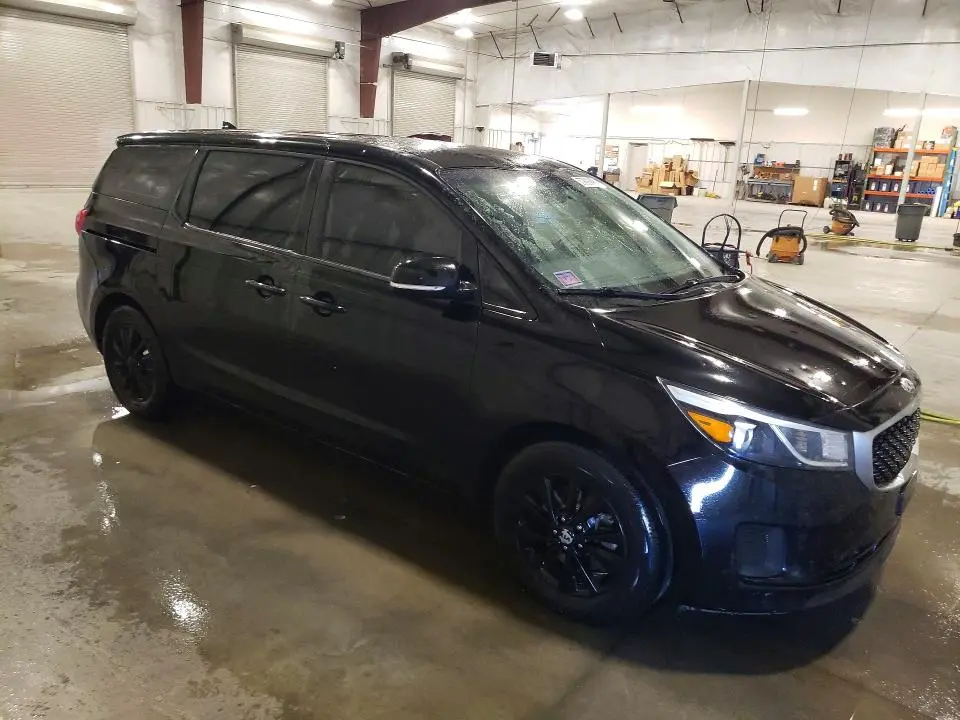 2018 KIA SEDONA L  