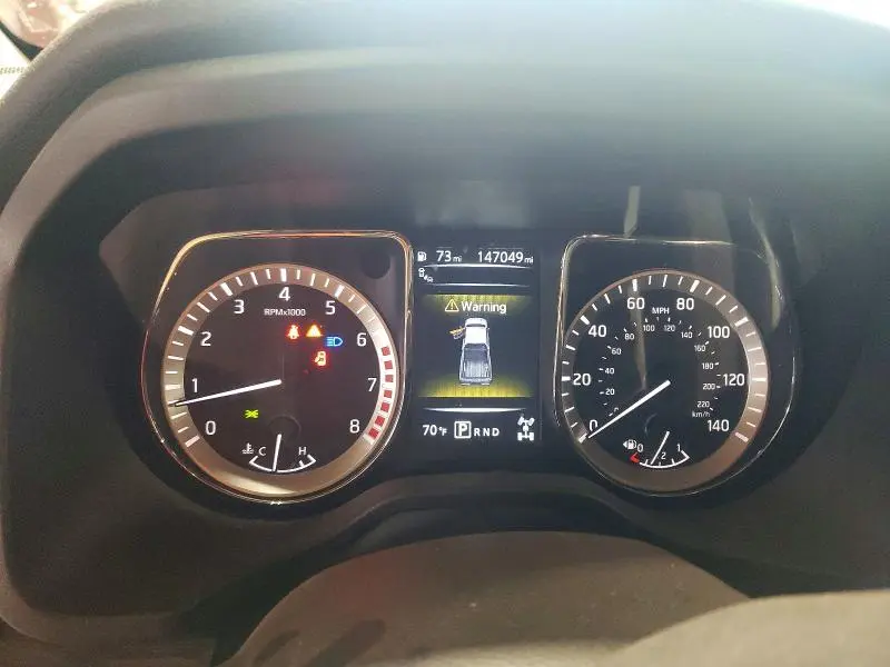 2017 NISSAN TITAN SV  