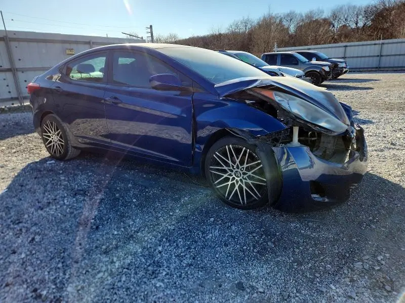 2013 HYUN ELANTRA GL   