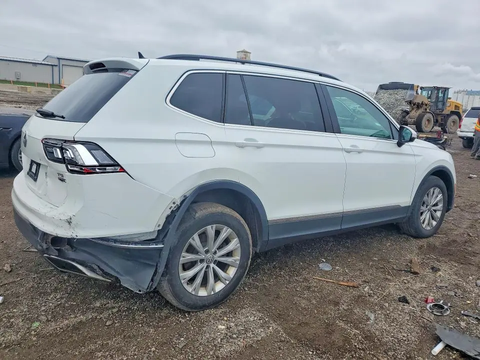 2018 VOLKSWAGEN TIGUAN SE  