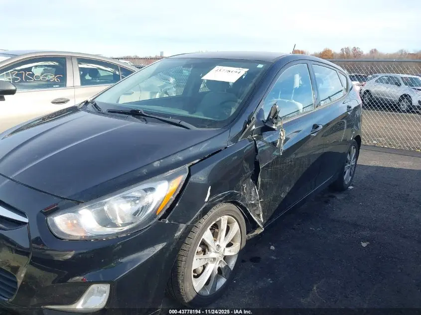 2013 HYUNDAI ACCENT SE
