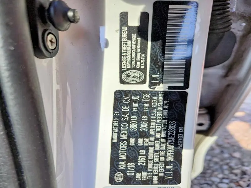 2018 KIA FORTE LX  