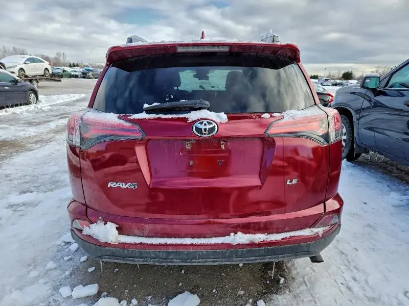 2018 TOYOTA RAV4 LE  