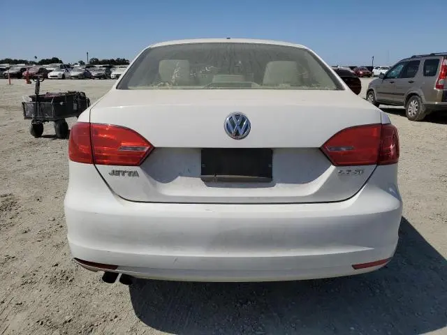 2011 VOLKSWAGEN JETTA SE  