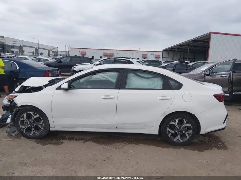 2021 KIA FORTE LXS