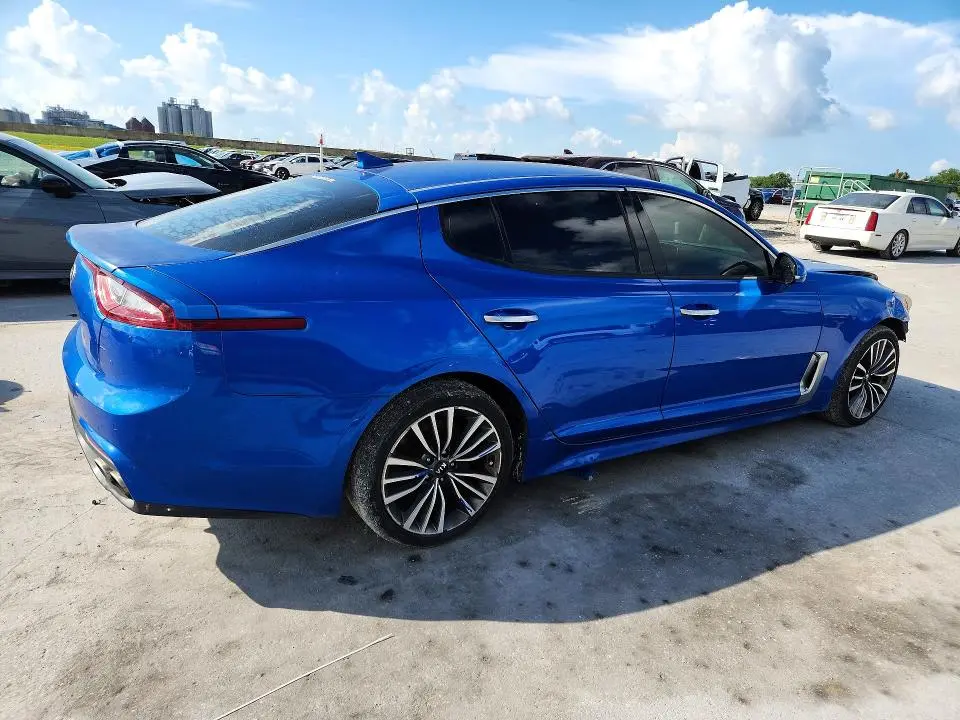2019 KIA STINGER BASE  