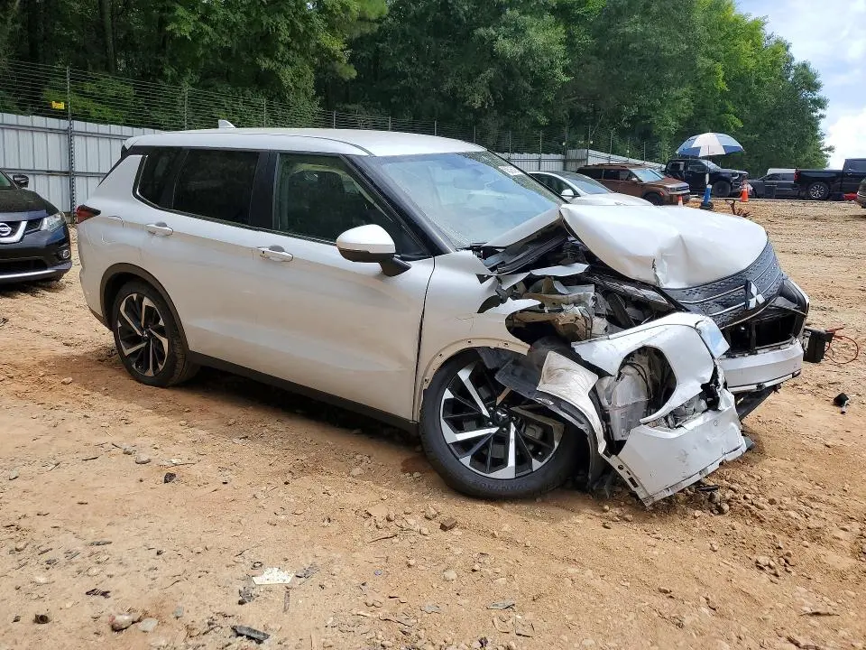 2024 MITSUBISHI OUTLANDER SE/BLACK EDITION  