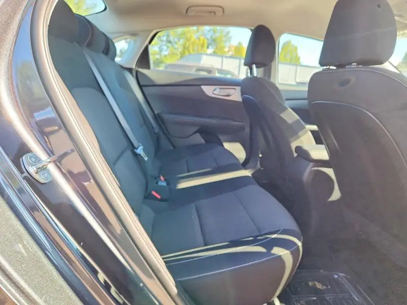 2024 KIA FORTE LX  