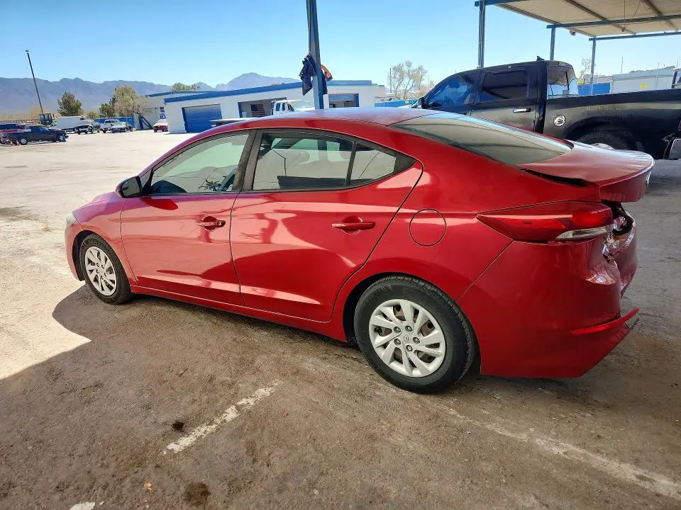 2018 HYUNDAI ELANTRA SE  