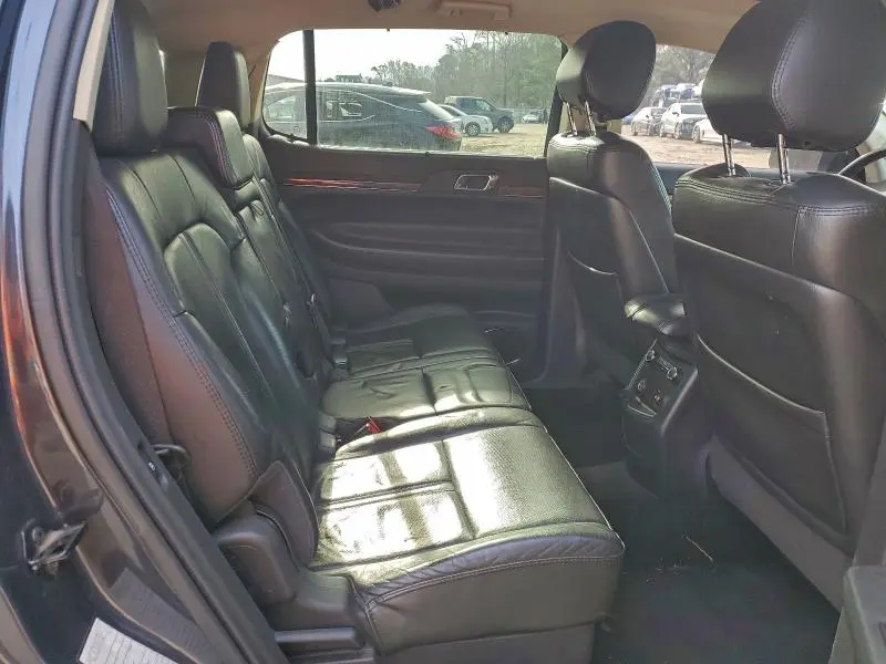 2014 LINCOLN MKT   