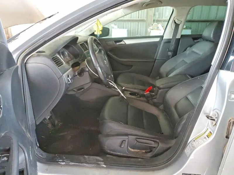 2014 VOLKSWAGEN JETTA SE  