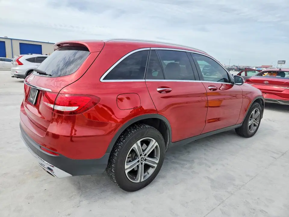 2019 MERCEDES-BENZ GLC 300  