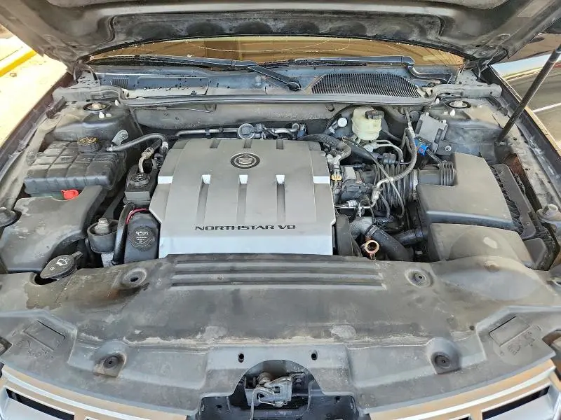 2011 CADILLAC DTS LUXURY COLLECTION  