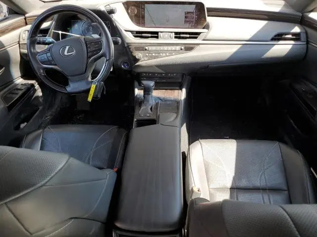 2019 LEXUS ES 300H  