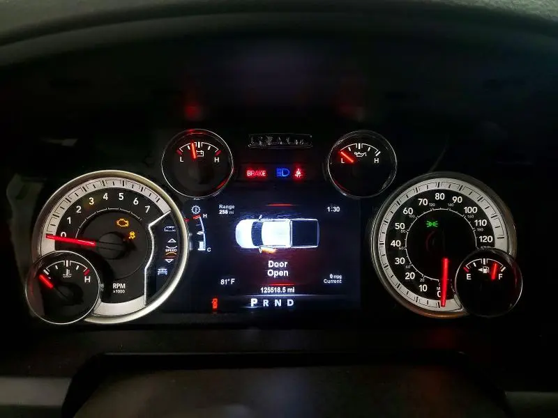 2017 RAM 1500 SLT  