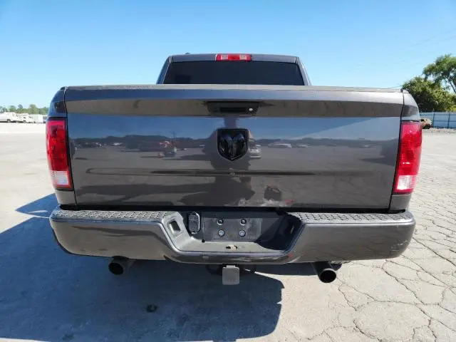 2017 RAM 1500 ST