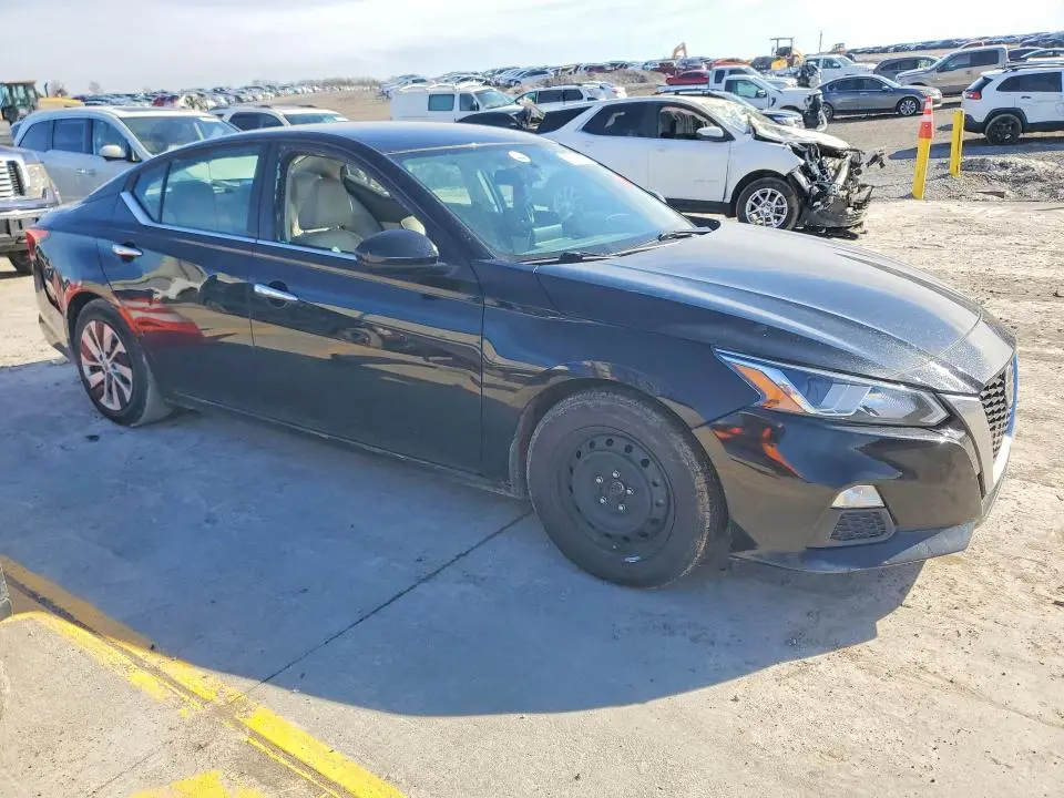 2020 NISSAN ALTIMA S  