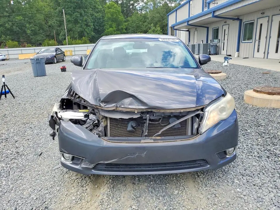 2012 TOYOTA AVALON LIMITED  