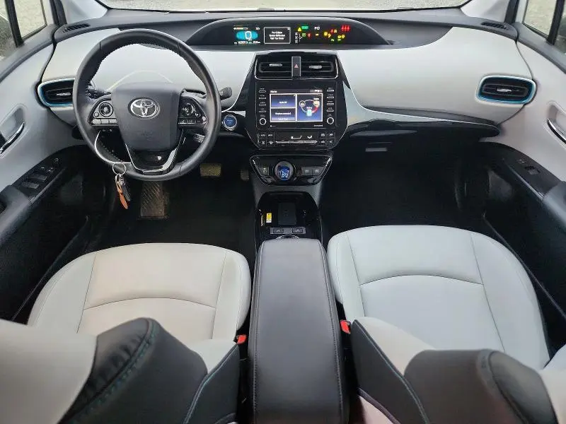 2021 TOYOTA PRIUS XLE AWD-E  