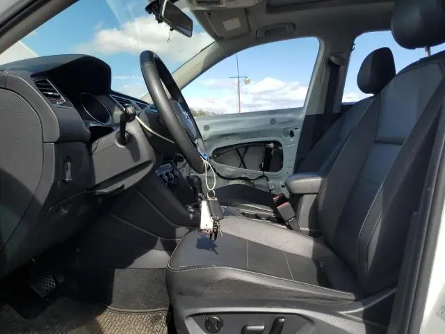 2020 VOLKSWAGEN TIGUAN SE  