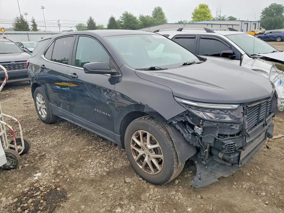 2022 CHEVROLET EQUINOX LT  