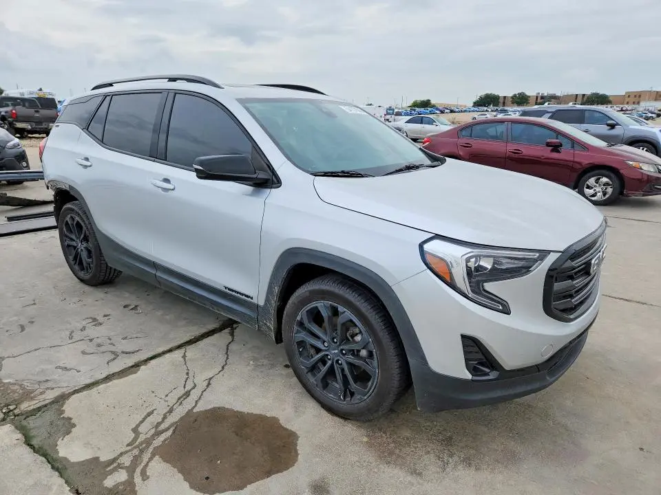 2021 GMC TERRAIN SLT  