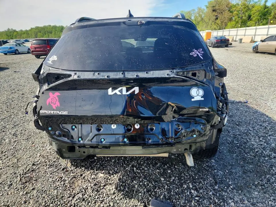 2023 KIA SPORTAGE X-LINE  