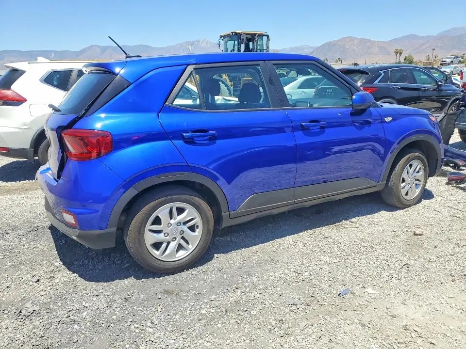 2023 HYUNDAI VENUE SE  