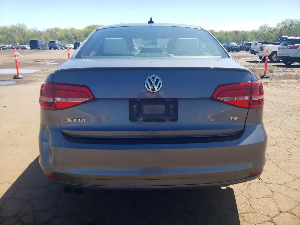 2015 VOLKSWAGEN JETTA SE  