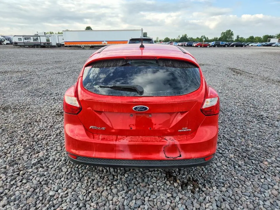 2014 FORD FOCUS SE  