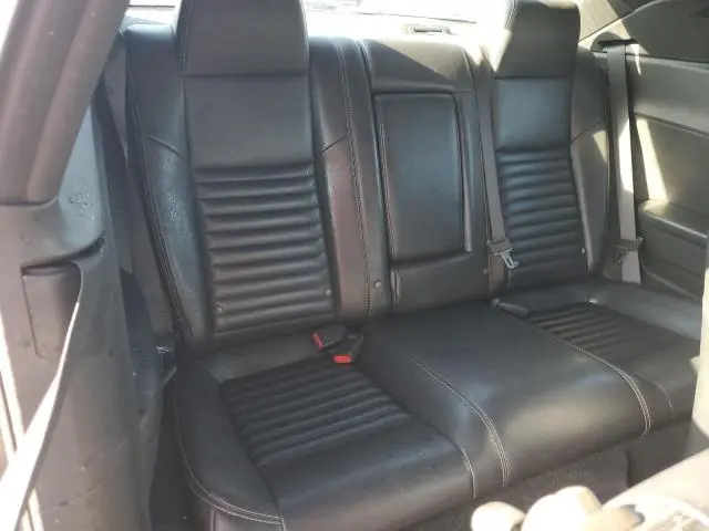 2010 DODGE CHALLENGER SE  