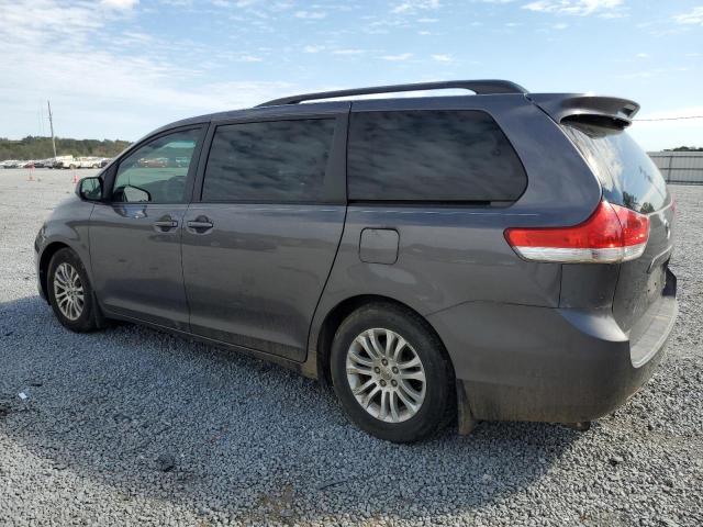 2012 TOYOTA SIENNA XLE