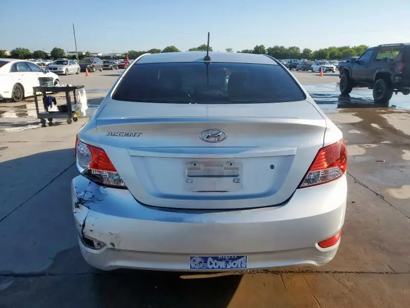 2012 HYUNDAI ACCENT GLS  