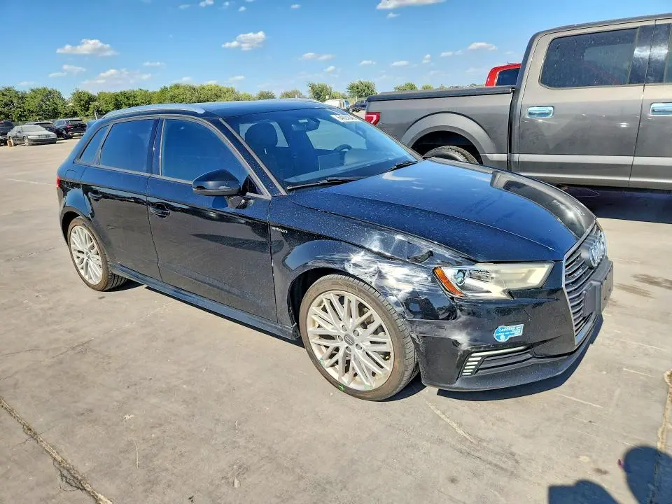 2018 AUDI A3 E-TRON PREMIUM  