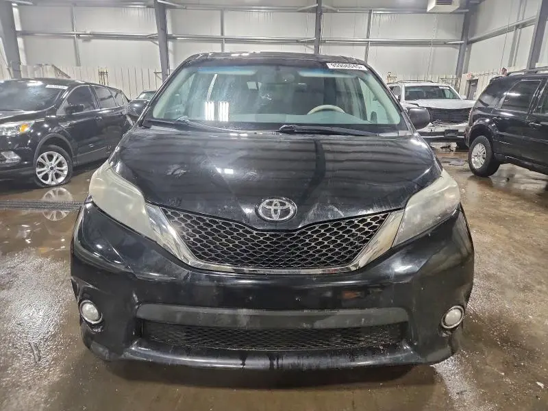 2014 TOYOTA SIENNA SPORT  