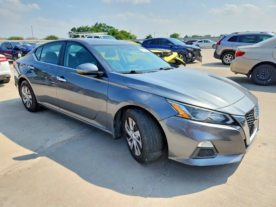 2020 NISSAN ALTIMA S  
