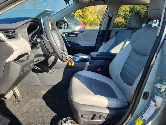 2023 TOYOTA RAV4 XLE PREMIUM  