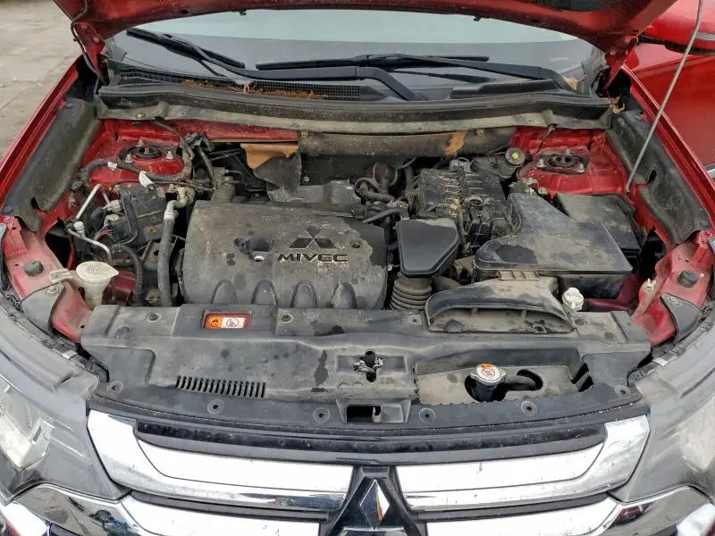 2016 MITSUBISHI OUTLANDER SE  