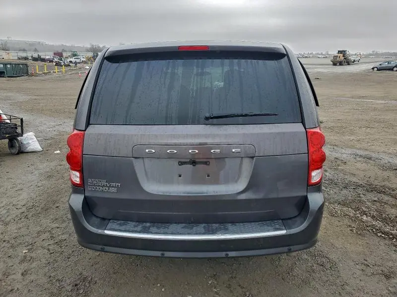 2017 DODGE GRAND CARAVAN SE  
