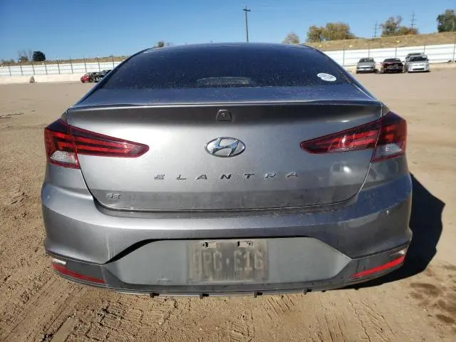 2019 HYUNDAI ELANTRA SE  