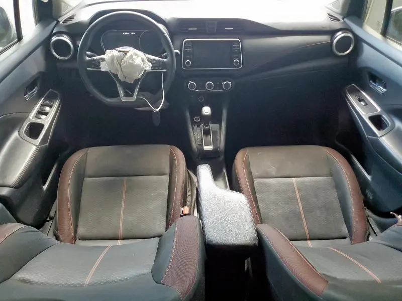2021 NISSAN VERSA SR  